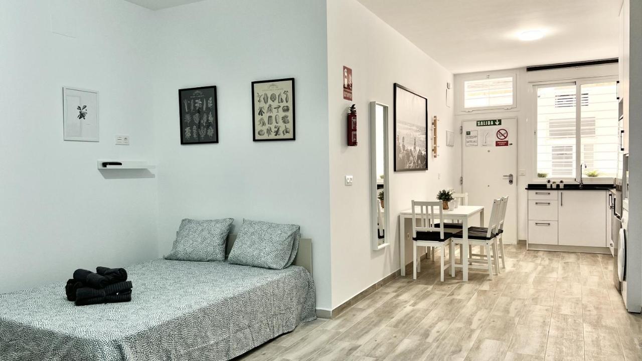 Los Tilos Suites-Vialia Малага Екстериор снимка
